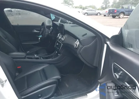 2018 Mercedes-Benz Cla 250 4Matic z USA, uszkodzony, nr VIN WDDSJ4GB0JN693988